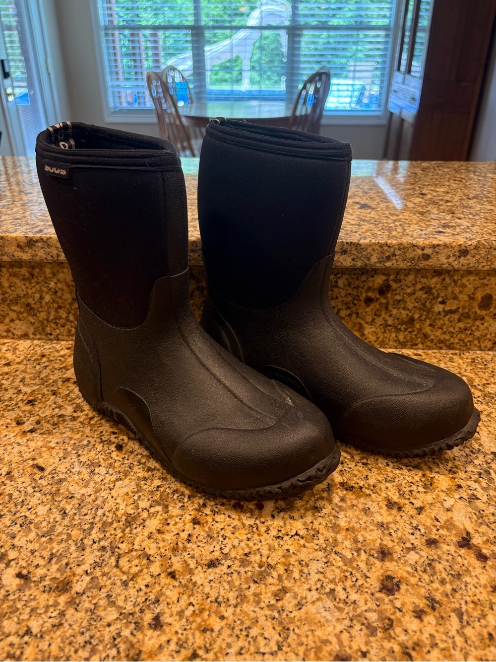 Bogs Classic Mid Black Winter All Season Work Boots 9 Arch Support